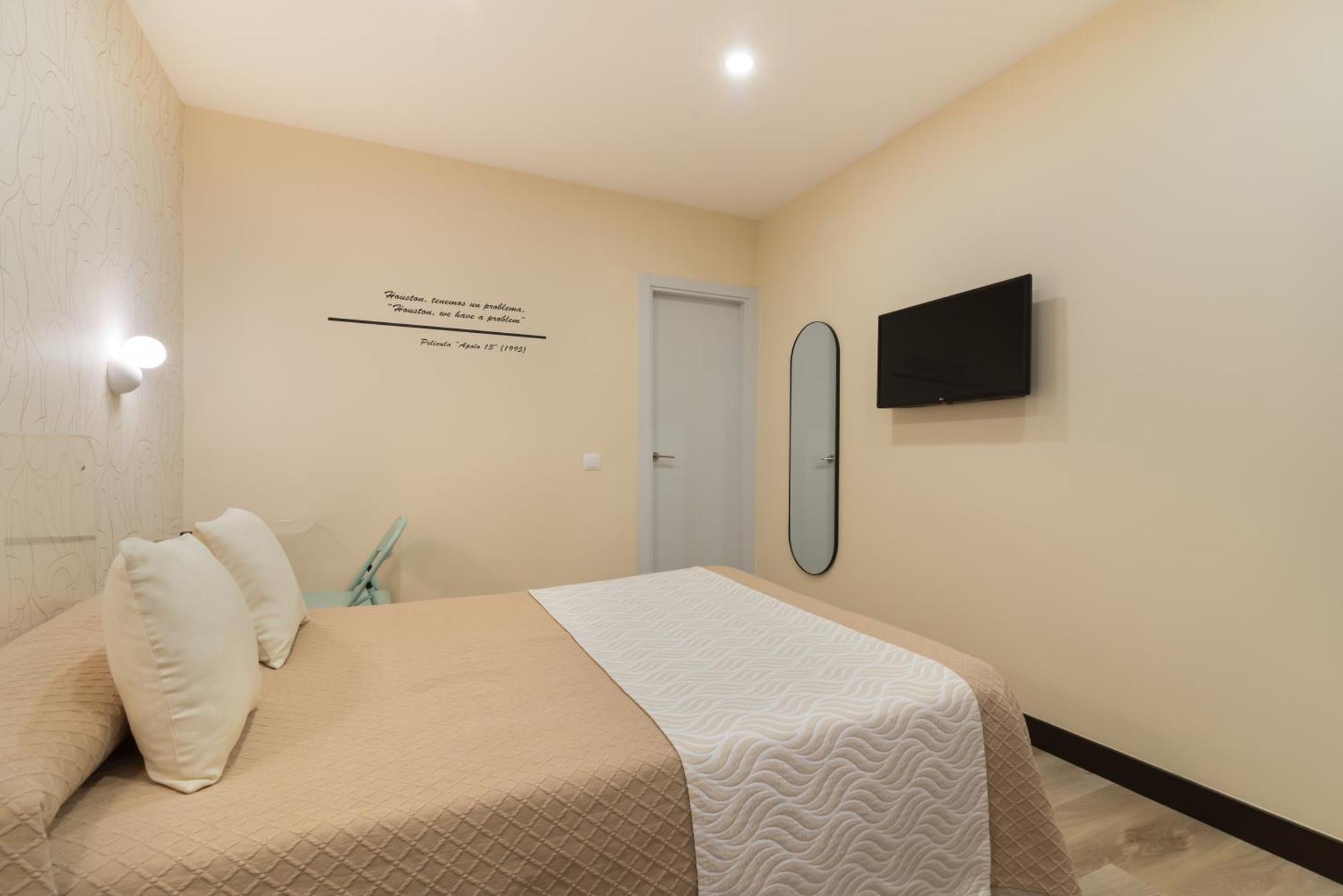 Hostal Art Madrid Buitenkant foto