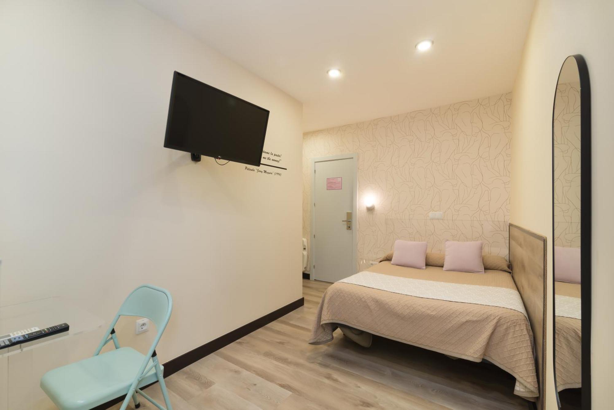 Hostal Art Madrid Buitenkant foto