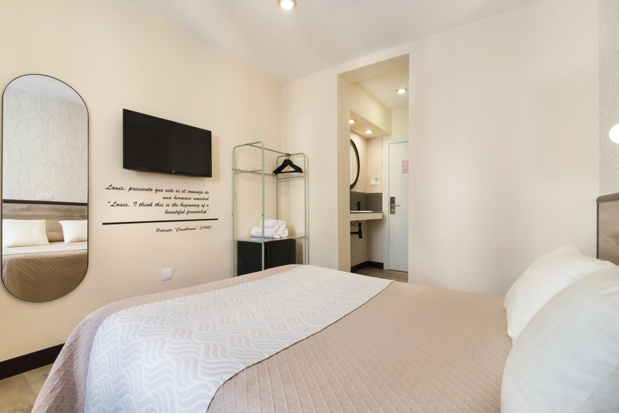 Hostal Art Madrid Buitenkant foto