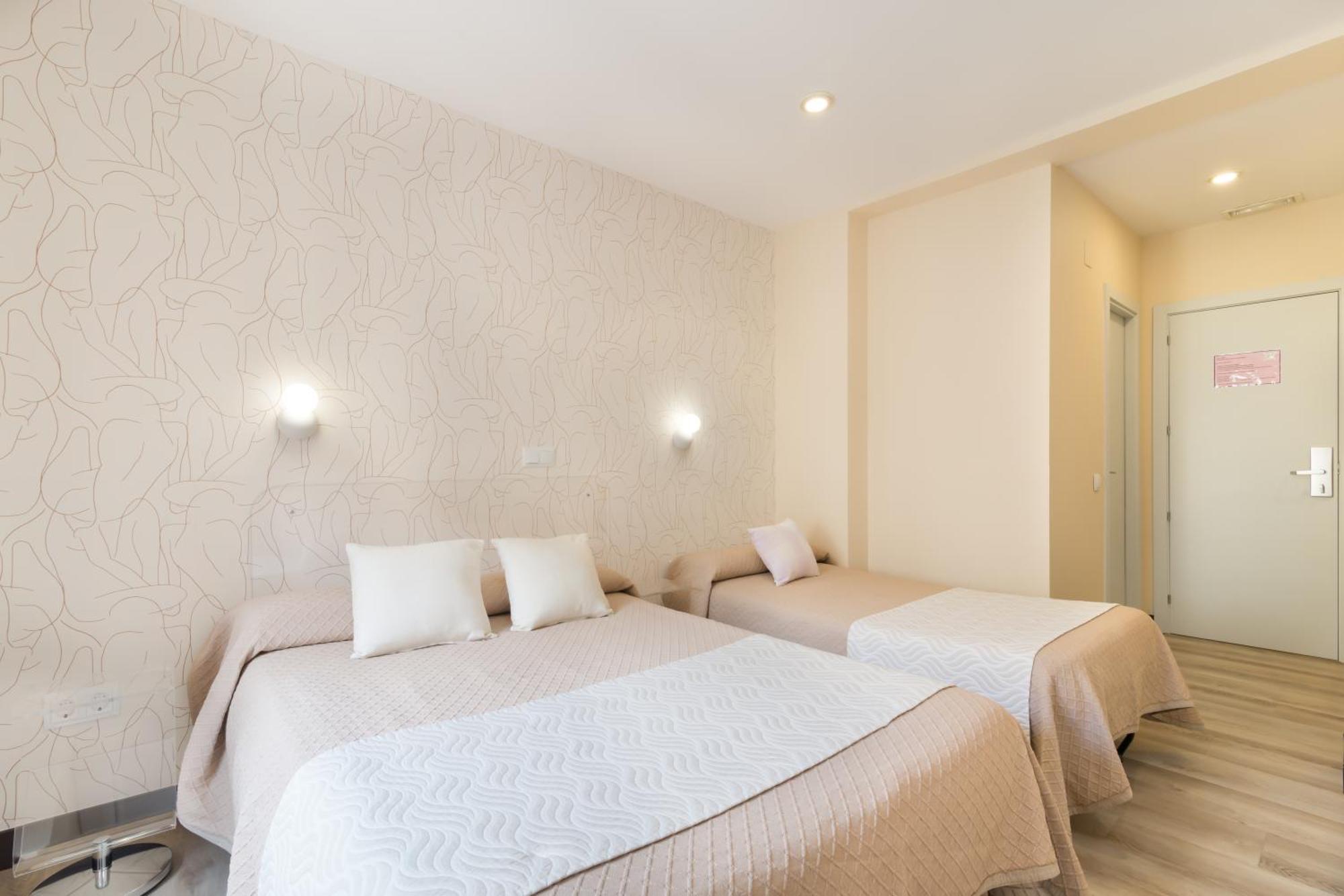 Hostal Art Madrid Buitenkant foto