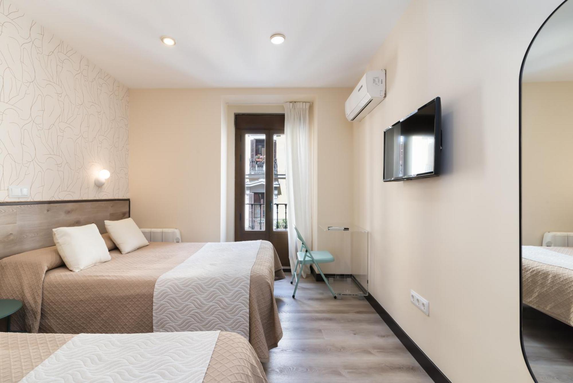 Hostal Art Madrid Buitenkant foto